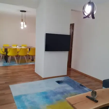 דירה Statevi Guest 1 *