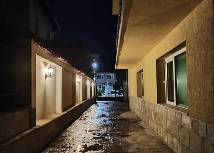 Apartment Statevi Guest 1 *