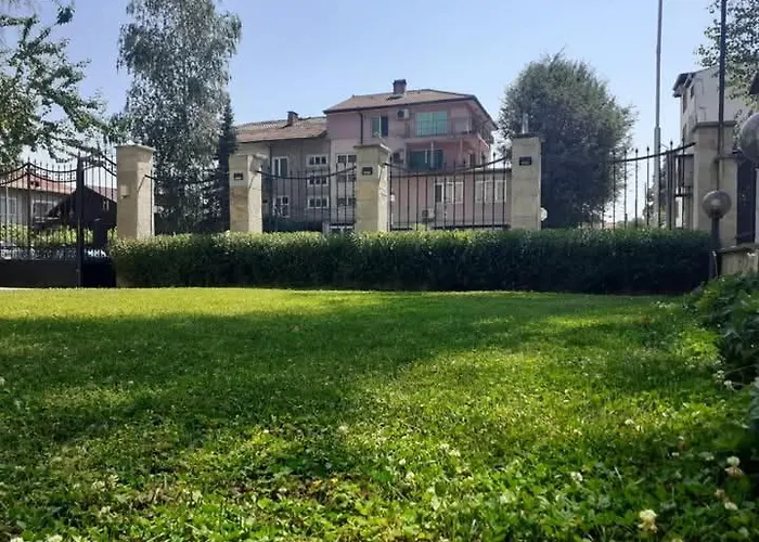 Apartment Statevi Guest 1